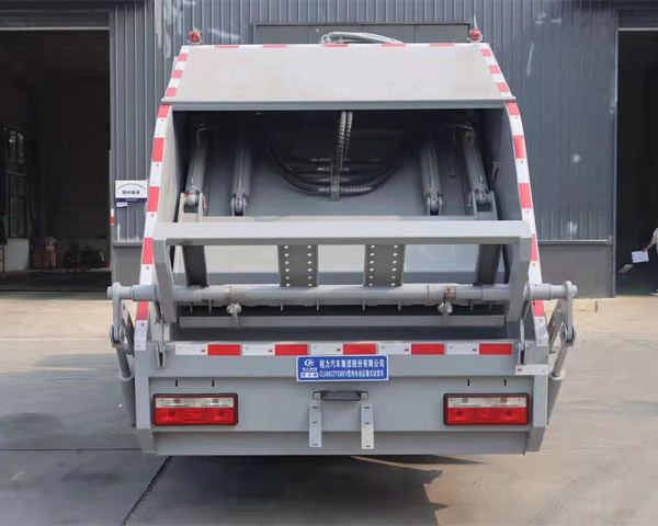 程力牌CL5083ZYSBEV型純電動(dòng)壓縮式垃圾車